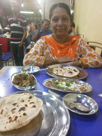 Chandra Mohan Vaishnav Bhojnalya